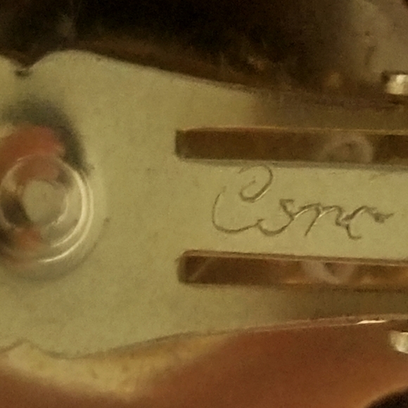 Vintage Signed CORO Gold Tone Polished Abstract Dome Earrings, Clip-on - Picture 4 of 4